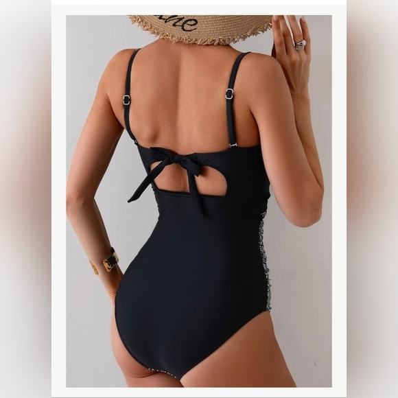 Eomenie Push Up Wrap Front Swimsuit #1065 - Picture 5 of 9